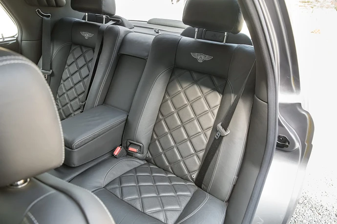 2002_bentley_arnage_2002_bentley_arnage_61ef52b7-d162-42bb-b06f-a666f2933a24-s0Yg9y-59235-59236-scaled