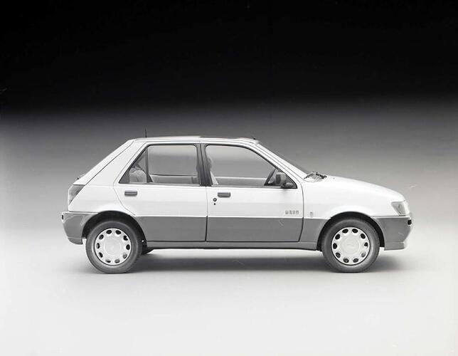 1989-ford-fiesta-urba-concept-10