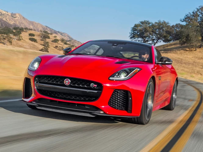 2017-jaguar-f-type-svr-first-drive