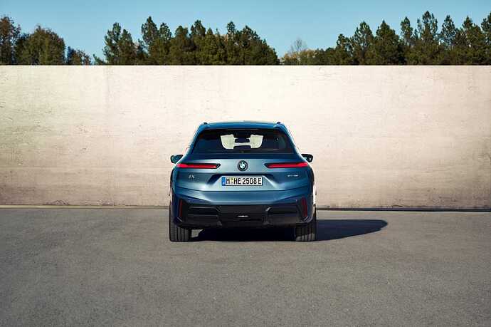 2026-bmx-ix-xdrive60-pr-107-6797be393b222