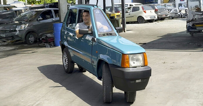 worlds-narrowest-fiat-panda-fully-functional-single-seater-electric-car-designboom-fb
