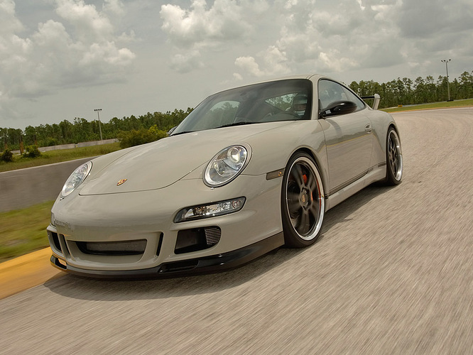 2007_ChampionMotorsport_911TurboF772