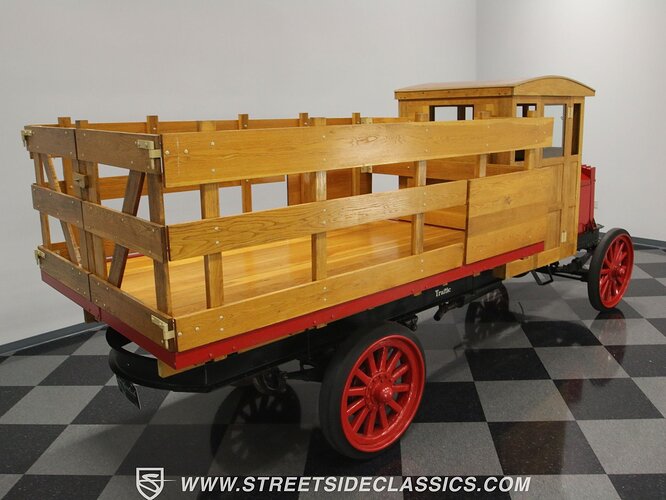 1920-traffic-motor-truck