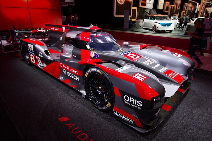 Audi_R18_-Mondial_de_l'Automobile_de_Paris_2016-_002