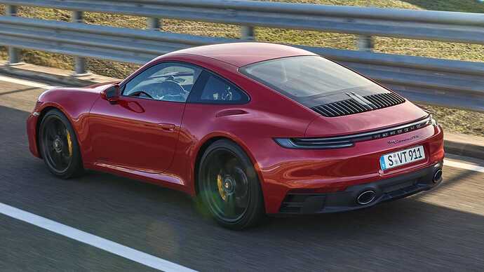 Nowe-Porsche-911-GTS-2022-juz-oficjalnie.-Mocy-wiecej-niz-w-Carrera-S-5