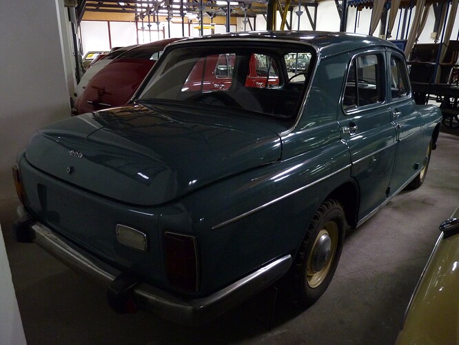 FSO_Warszawa_223_at_Muzeum_Inżynierii_Miejskiej_in_Kraków_(3)