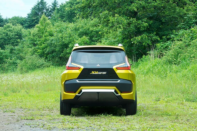 2016-Mitsubishi-XM-Concept-08