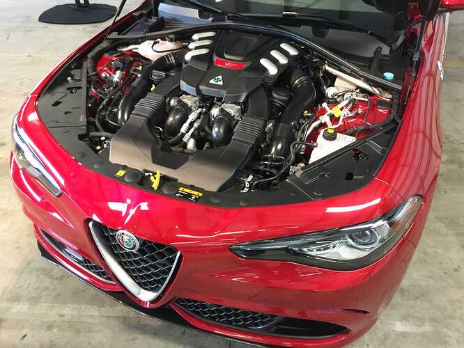 Alfa-Romeo-Giulia-Quadrifoglio-Eng