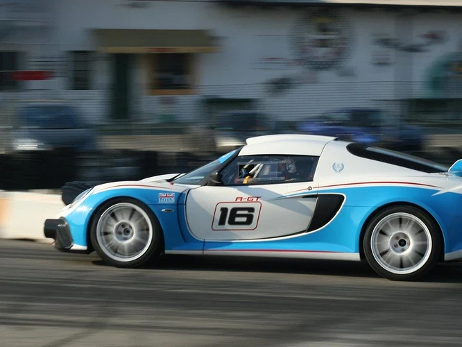 2011-286531-lotus-exige-r-gt-rally-28-12-20111
