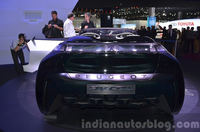 Peugeot-Fractal-Concept-rear-at-IAA-2015