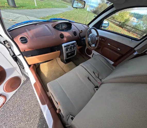 2000_toyota_will-vi_xxx-41-13745-scaled