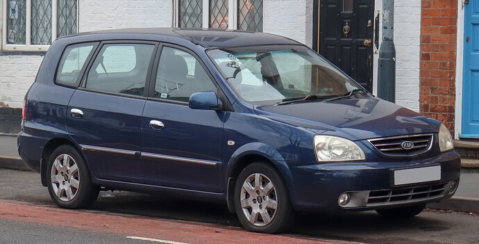 2003_Kia_Carens_LX_1.8_Front