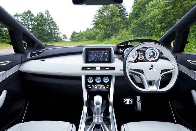 2016-Mitsubishi-XM-Concept-Interior-02