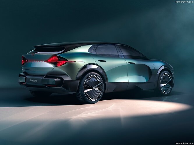 Renault-Embleme_Concept-2024-1280-1fa8b5535bd3dfc1dc910b3260bf712f48