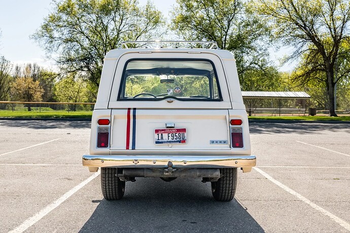 1971-Jeep-Commando-8705F1768889-006-06218-scaled