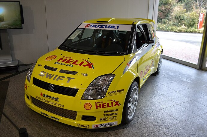 Suzuki_Swift_Super_1600_(22022011130)
