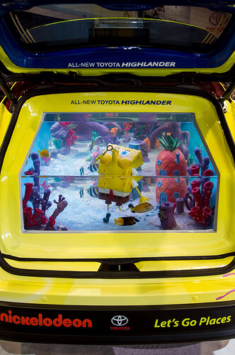 2014-Toyota-Highlander-SpongeBob-SquarePants-Tanked-Edition-tailgate-tank