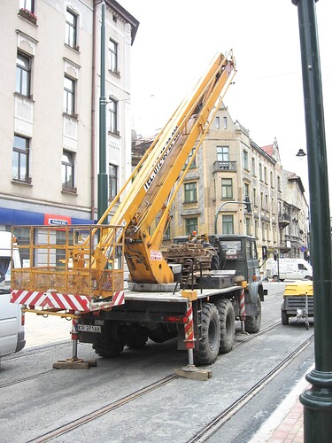 Star_266-based_cherry_picker_during_reconstruction_of_Długa_street_in_Kraków_(6)