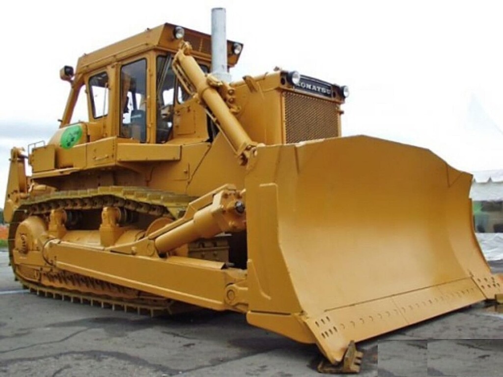 Komatsu D355A bulldozer CC2 Vehicle Suggestions Car Crushers Forum