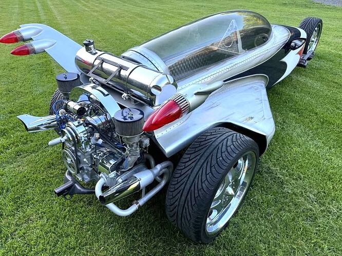 Swept-Wing-Aircraft-Based-Street-Legal-Car-4