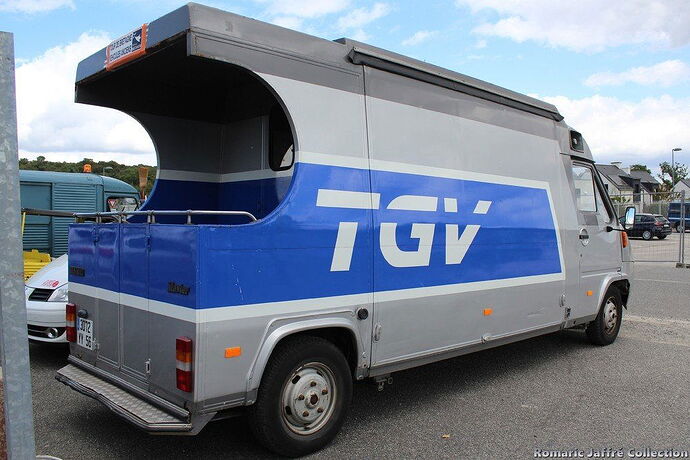 1409813593_large.08Durisotti-RenaultMasterTGVAtlantique(2).jpg.4ecd8e78b0797de7597801f339c025d1