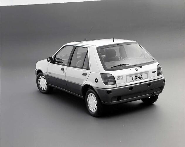 1989-ford-fiesta-urba-concept-05
