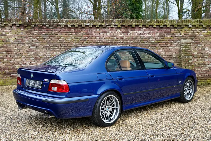 BMW M5 E39 'Le Mans Blau' 2002 - Gallery Aaldering