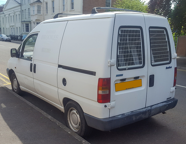 1998_Fiat_Scudo_EL_Diesel_1.9_Rear_(1)