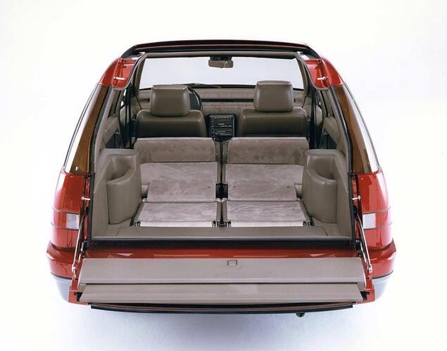 1986-ford-vignale-tsx-6-concept-02