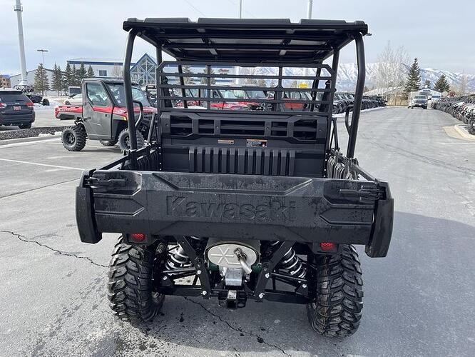 C060F021-027B-4F6E-A3EA-3DDBF8C8C3D6