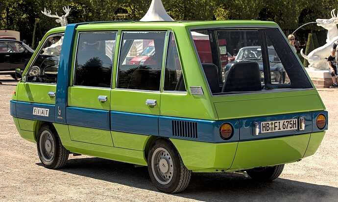 Fiat_850_Visitor-Bus_by_Bertone_(1975)_Classic-Gala_2022_1X7A0224