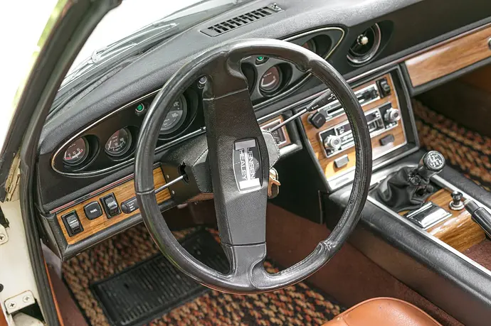 1974_jensen-healey_mark-2-roadster_1974_jensen-healey_mark-2-roadster_bcde8b4c-9852-43a8-8a20-b035f5029e26-etkq60-54991-54992-scaled