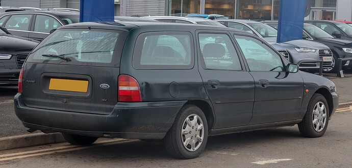 1996_Ford_Mondeo_LX_Estate_1.8_Rear