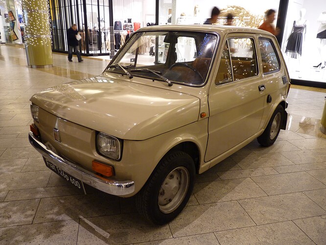 Polski_Fiat_126p_during_„XXX_lat_motoryzacji_PRL”_exhibition_at_Bonarka_City_Center_in_Kraków_2