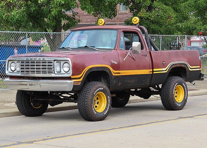 1977_Dodge_W100_Macho_Power_Wagon,_front_left,_08-25-2024