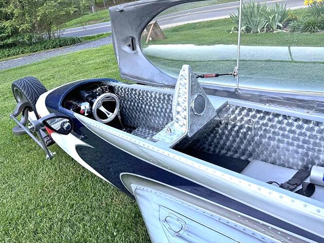 Swept-Wing-Aircraft-Based-Street-Legal-Car-3