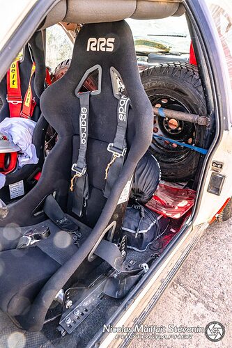 bucket-seats-683x1024