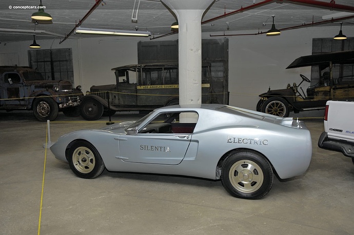 77-Silentia-Electric-Car-DV-08_NCM_04