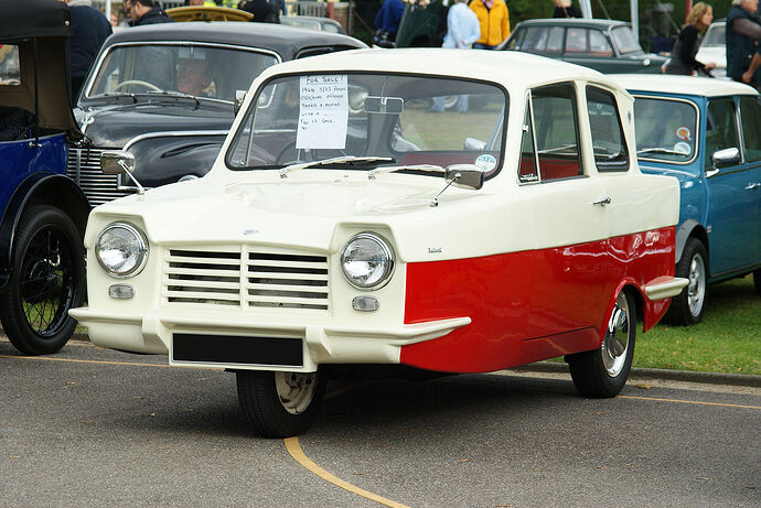 Reliant_Regal_3-25