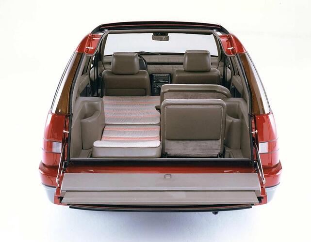 1986-ford-vignale-tsx-6-concept-03