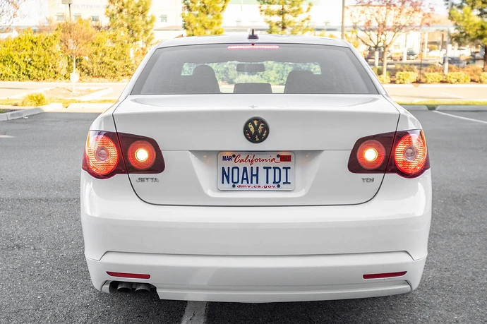 2010_volkswagen_jetta_1610492399565ef66e7dff9f982010_volkswagen_jetta_1610492398d208495ddcc2bd9c-fb5a-45a8-bce1-ce11b8a59823-HlPIQQ-scaled