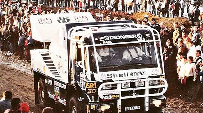 gaffe-mercedes-ng1936ak-groine-pioneer-malferiol-paris-dakar-1986-3-996x560-cc2