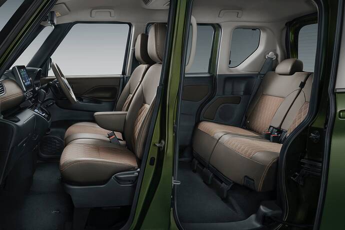 2019-Mitsubishi-Super-Height-K-Wagon-Concept-Interior-02