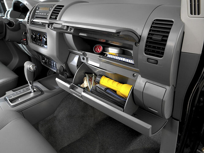 Nismo-Nissan_Frontier_Crew_Cab-2005-1280-171a0a52c2eda953f4d0d97881873b5045