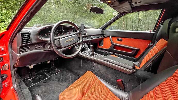 porsche-944-6-wheel-pickup-truck-interior