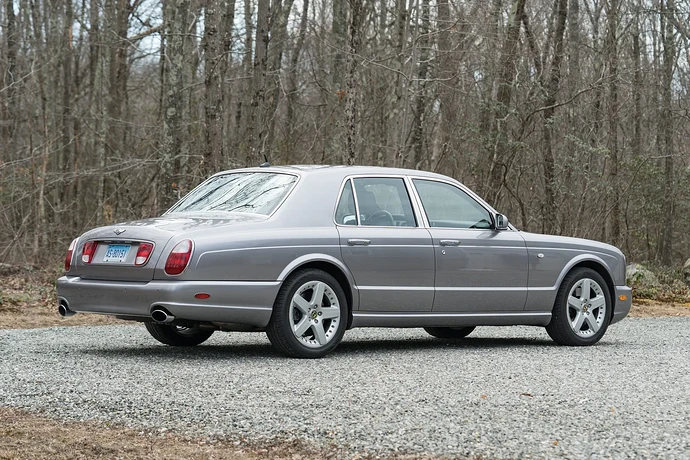 2002_bentley_arnage_2002_bentley_arnage_b4b6d21d-e7a0-421b-a895-33f8e45ca682-FOIBeD-58456-58457-scaled