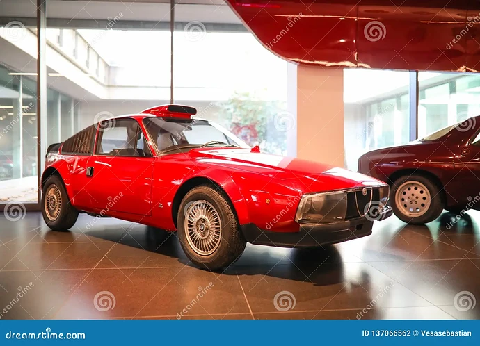 arese-italy-superb-alfa-romeo-scarabeo-ii-model-display-historical-museum-137066562