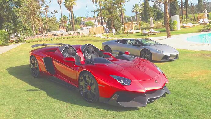 VS-YouTube-1of110MLamborghiniAventadorJDrivinginSpain-450