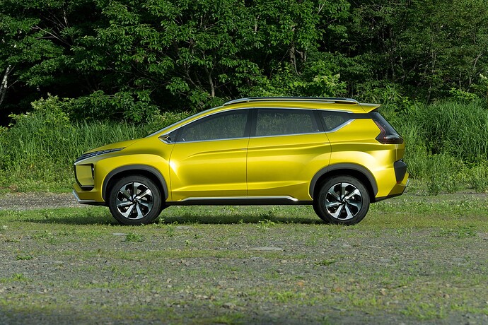 2016-Mitsubishi-XM-Concept-07