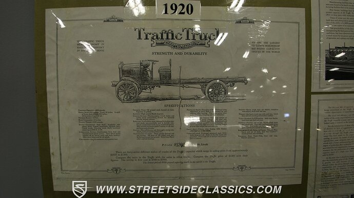 1920-traffic-motor-truck